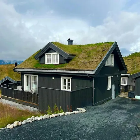 Vakantiehuis Well-equipped Near Rauland Alpine Centre *